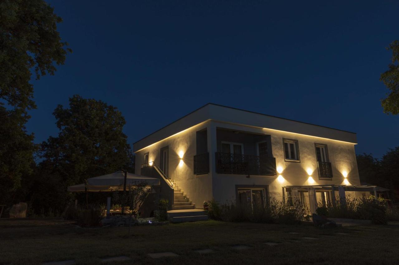 Holiday home Luxury Cetiri Hrasta *